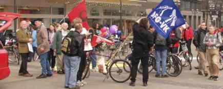 Foto: Ostermarsch 2005, Fahrradstrecke Essen-Bochum